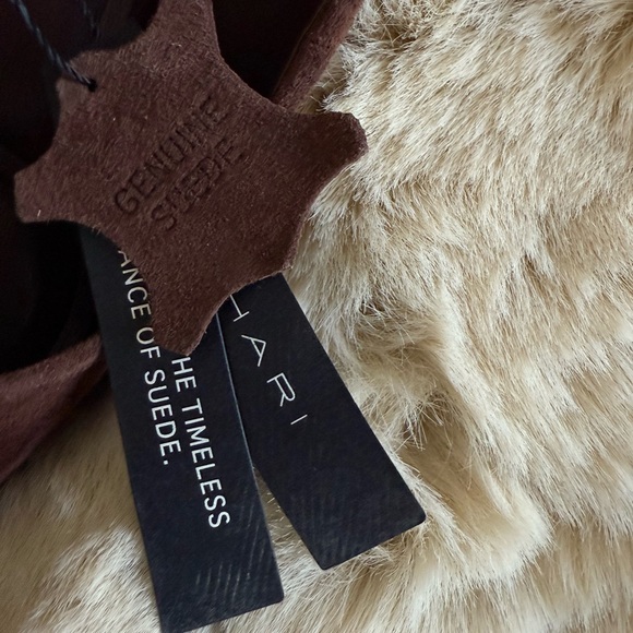 Tahari Enya Women's Brown Embossed Patent Leather Square Toe Heels Size 6.5 M - Picture 2 of 6